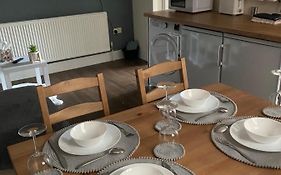 2Bed Apartment Free Parking